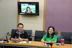 29012568-meeting-4